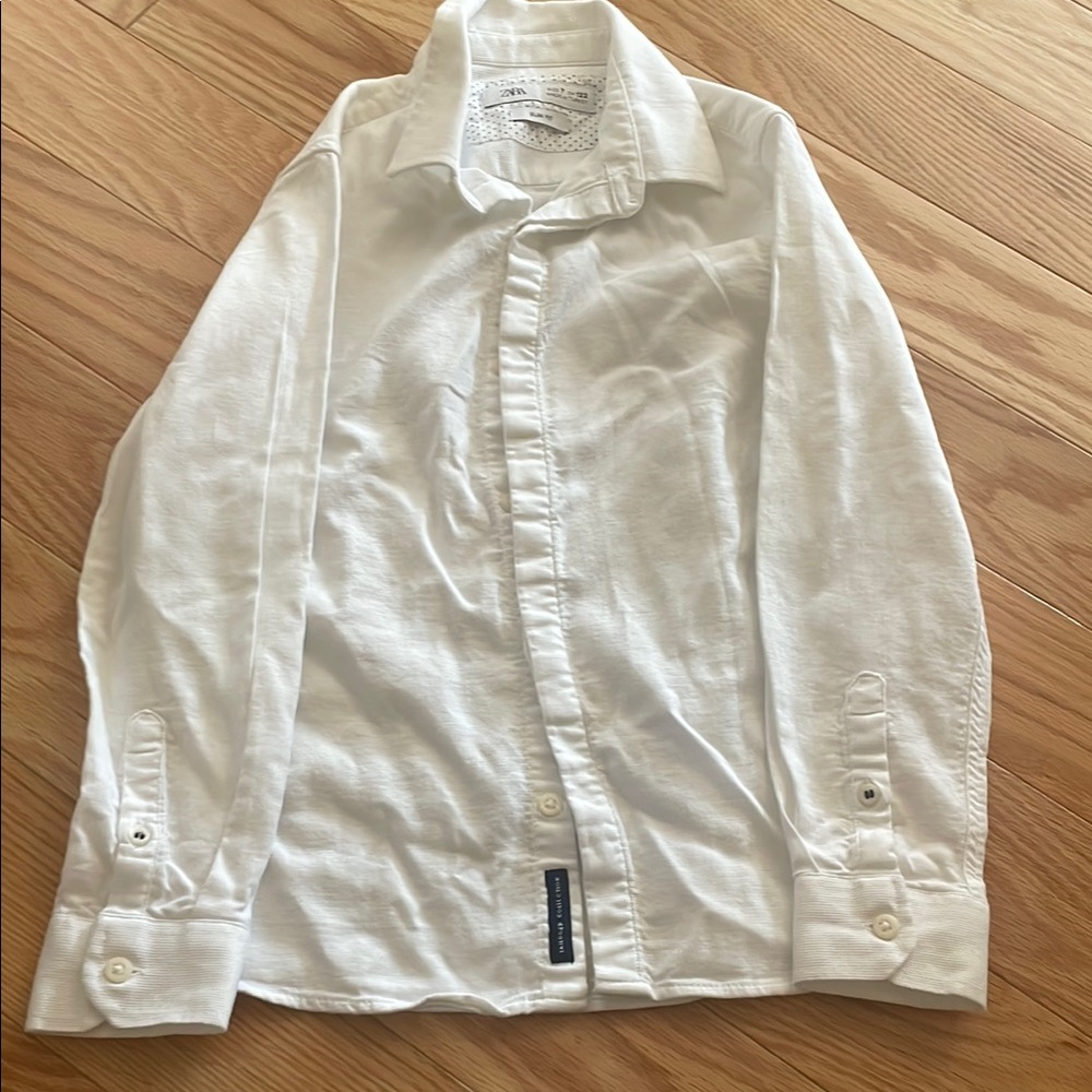 Banana Republic White Button-Up Shirt